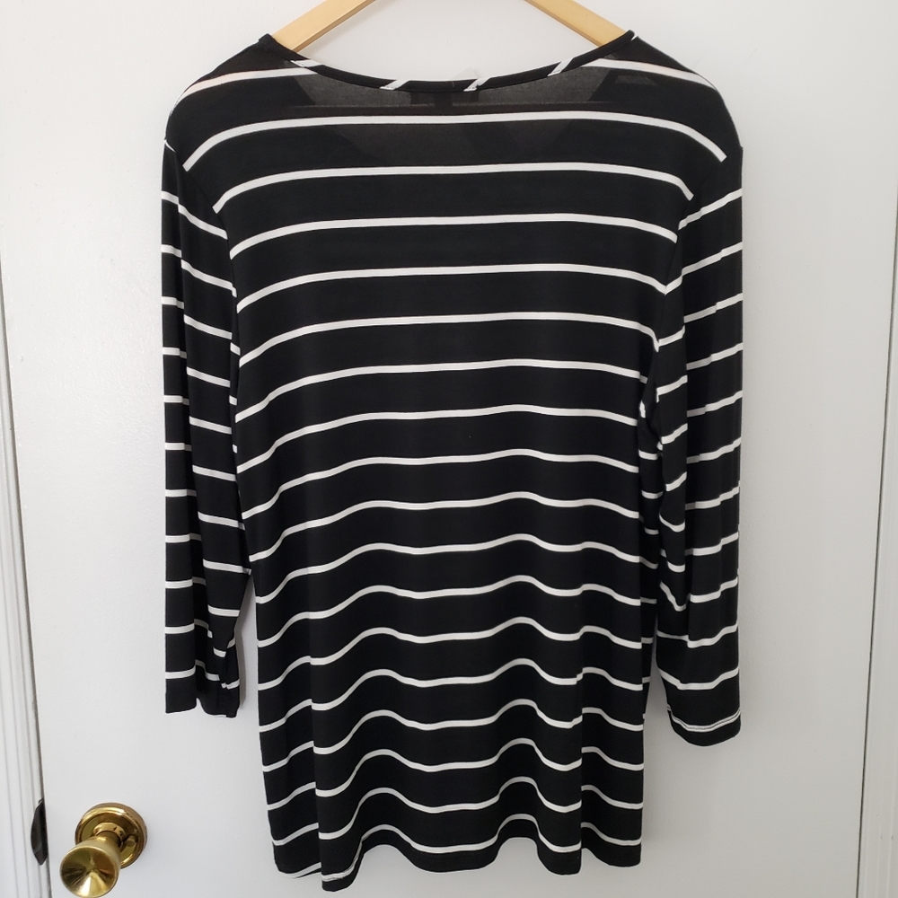 SOLD. Loralette |Plus 1X Black White Striped Shirt - Picture 3 of 7